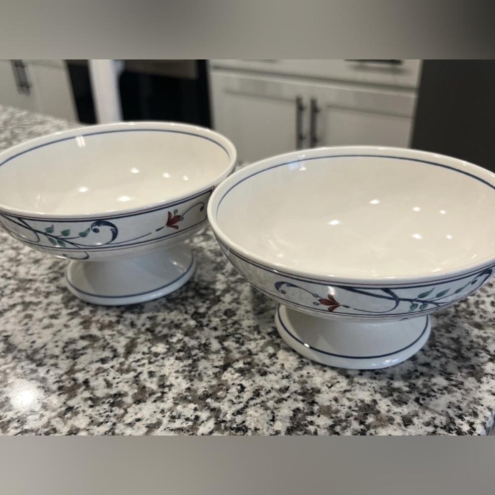 2x Mikasa Intaglio Annette CAC20 Snack bowl or dip sherbet dessert dish
